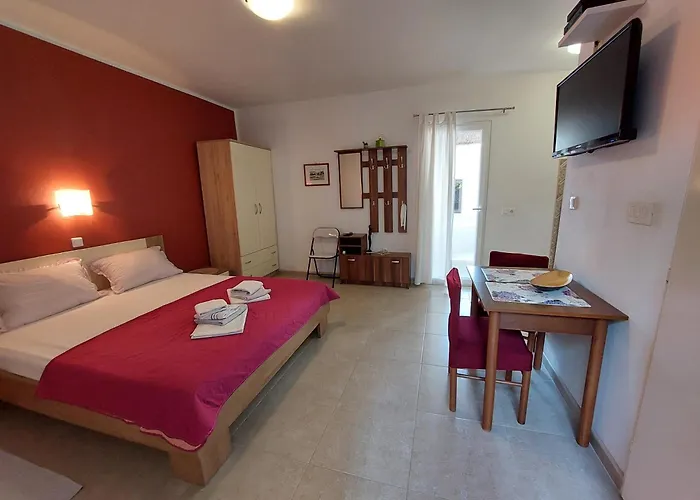 Nenad&marija Pag Town