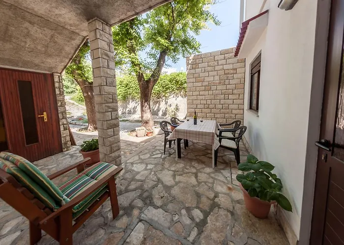 Nenad & Marija 公寓 *