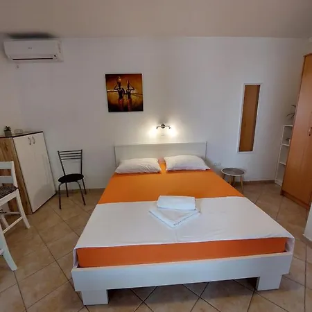 شقة Nenad & Marija *