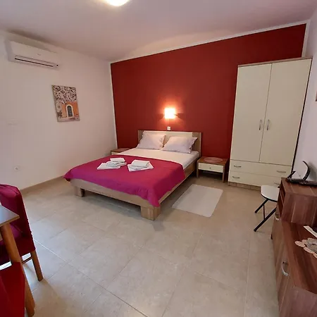 شقة Nenad & Marija باغ