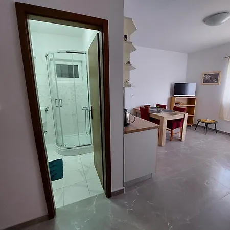 شقة Nenad & Marija